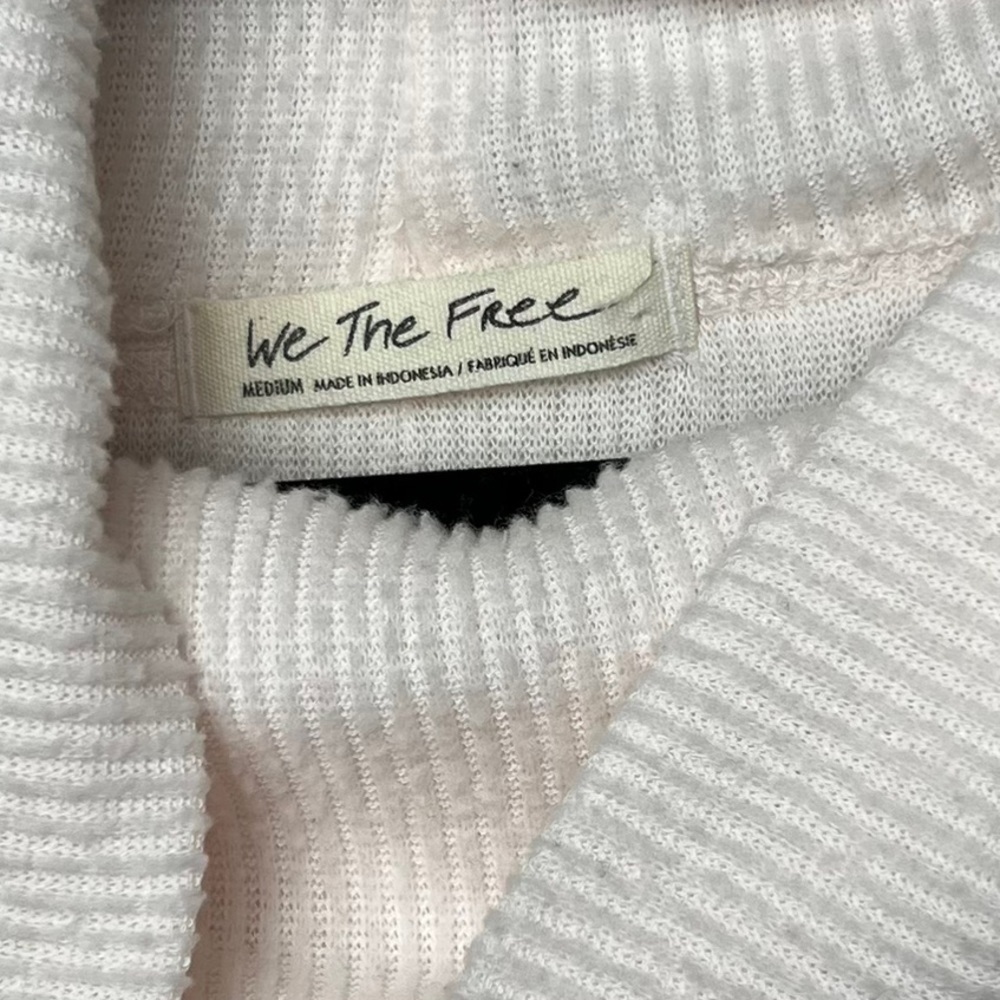 We the Free People Pink Slouchy Sweater Soft Boho Hippie Easter ValentineClassic - Picture 2 of 8
